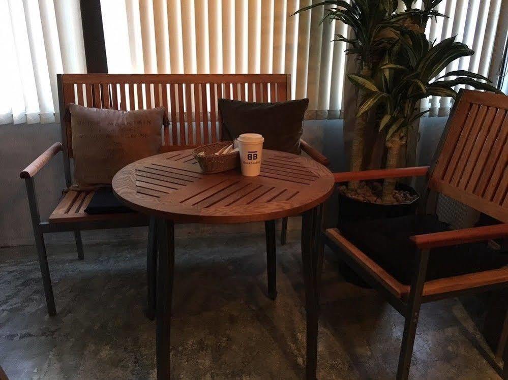 Auberge de jeunesse Book Tea Bed Ginza à Tōkyō Extérieur photo